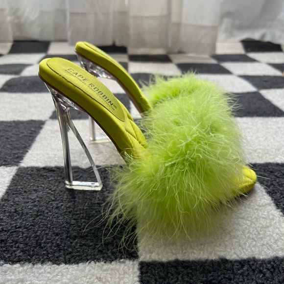 SOLD ON DEPOP Vintage Boudoir Style Feather Heels - Picture 6 of 8